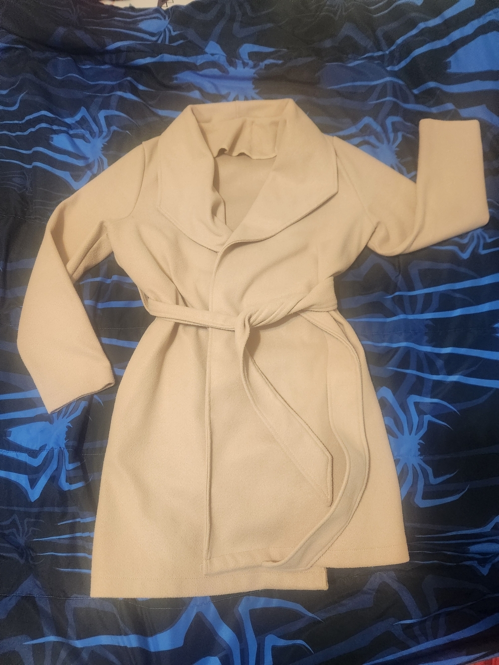 Classic Women's Belted Trench Coat - Beige